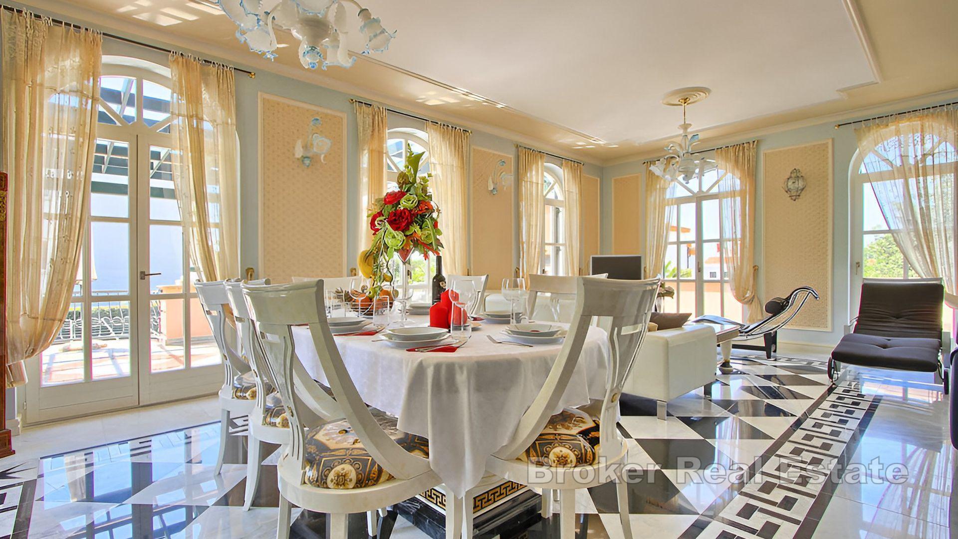 Exklusivt hus med pool