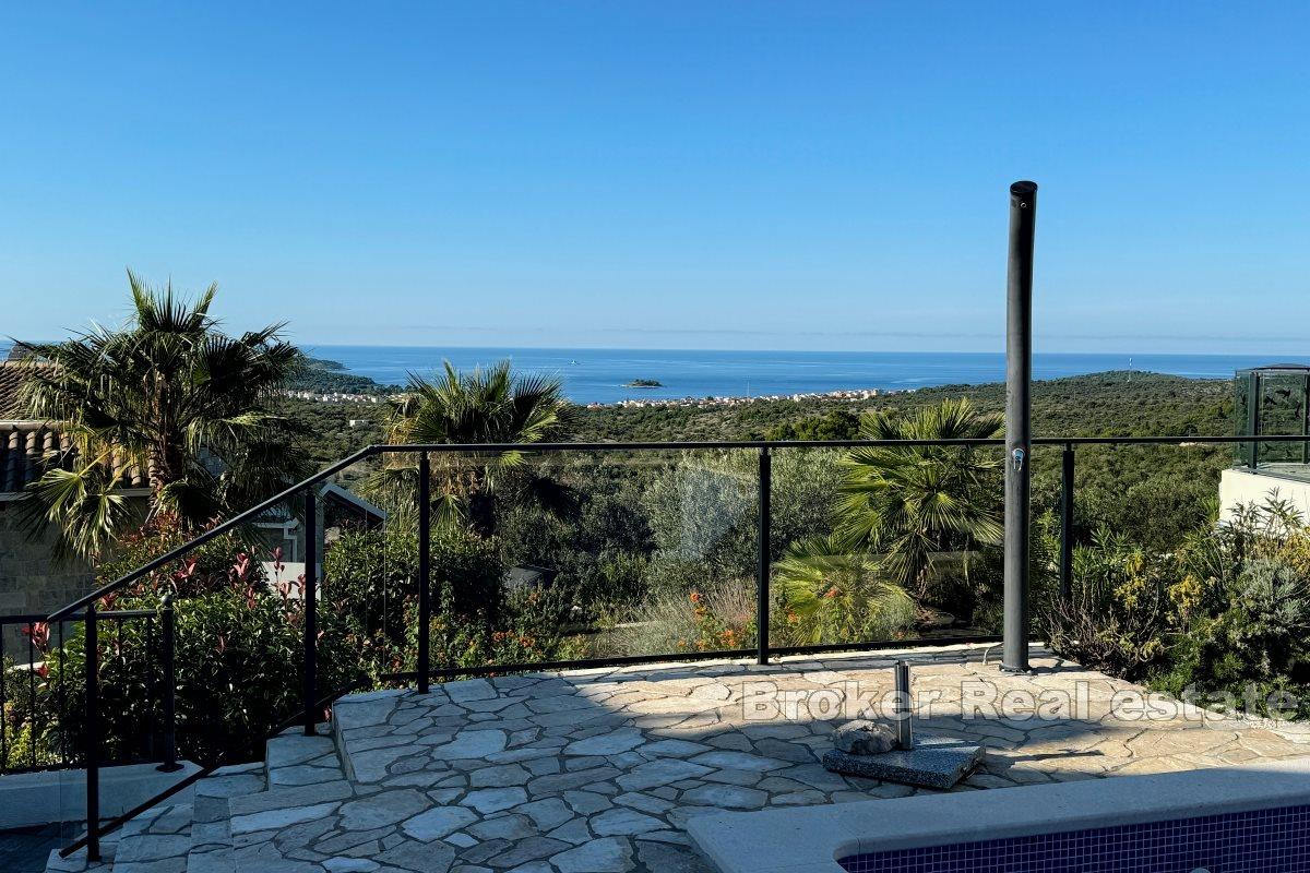 Maison en position élevée