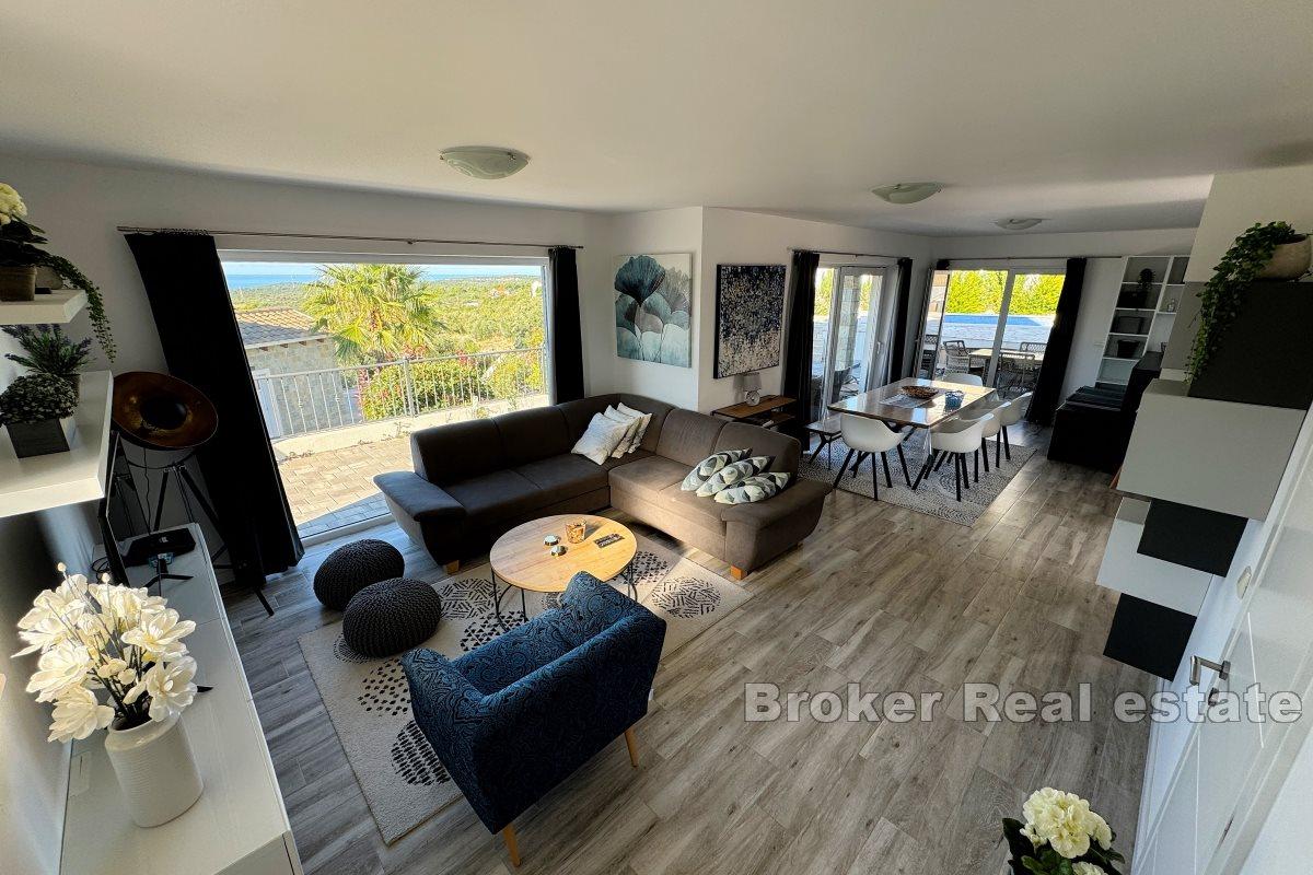 Maison en position élevée