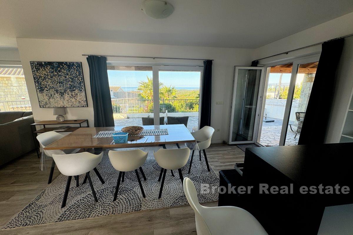 Maison en position élevée