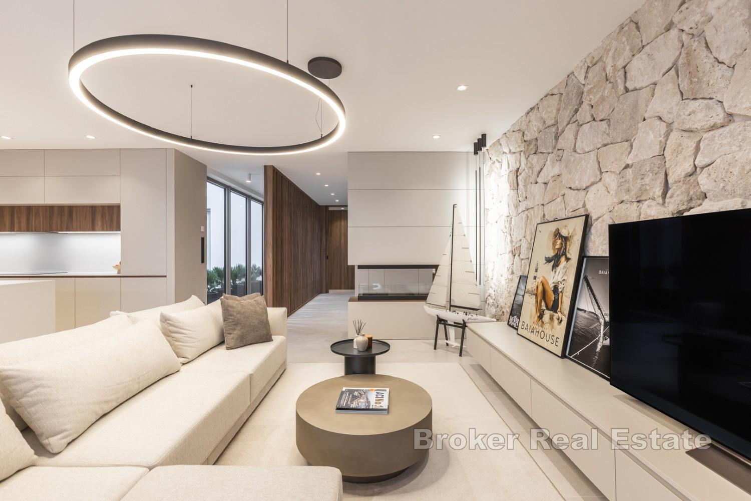 Moderni dvoetažni penthouse na dominantnoj poziciji