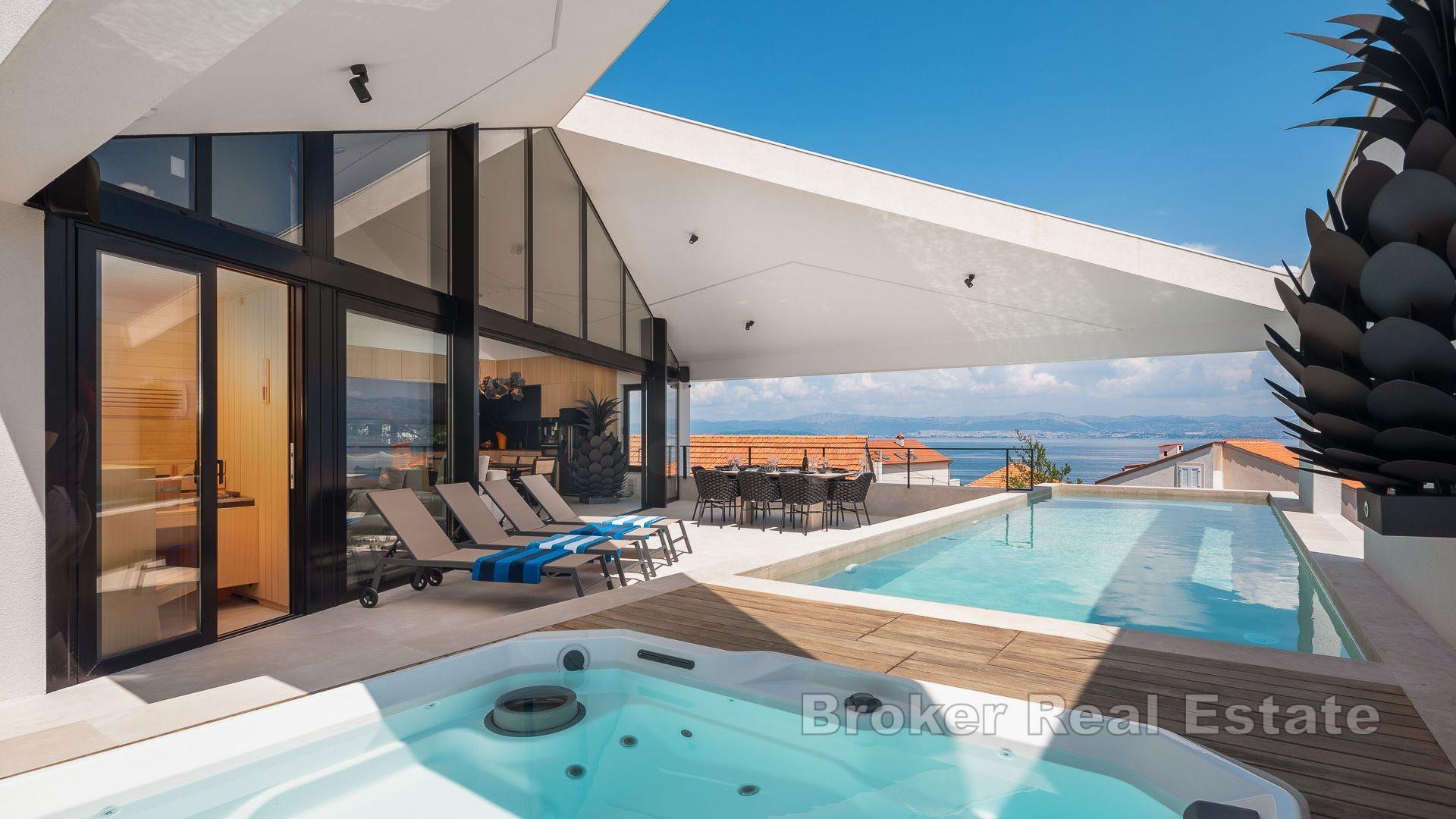 Villa unica con vista panoramica sul mare