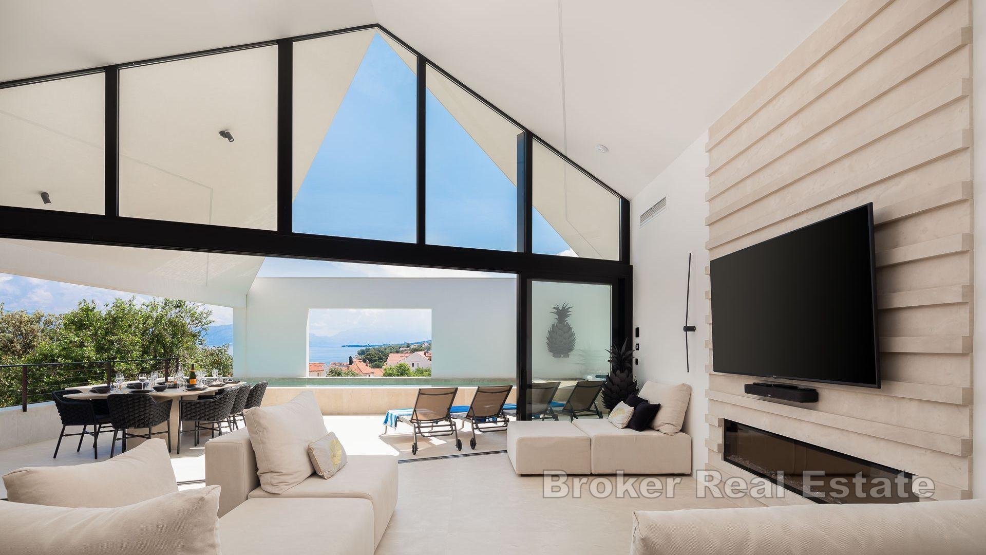 Unik villa med panoramautsikt over havet