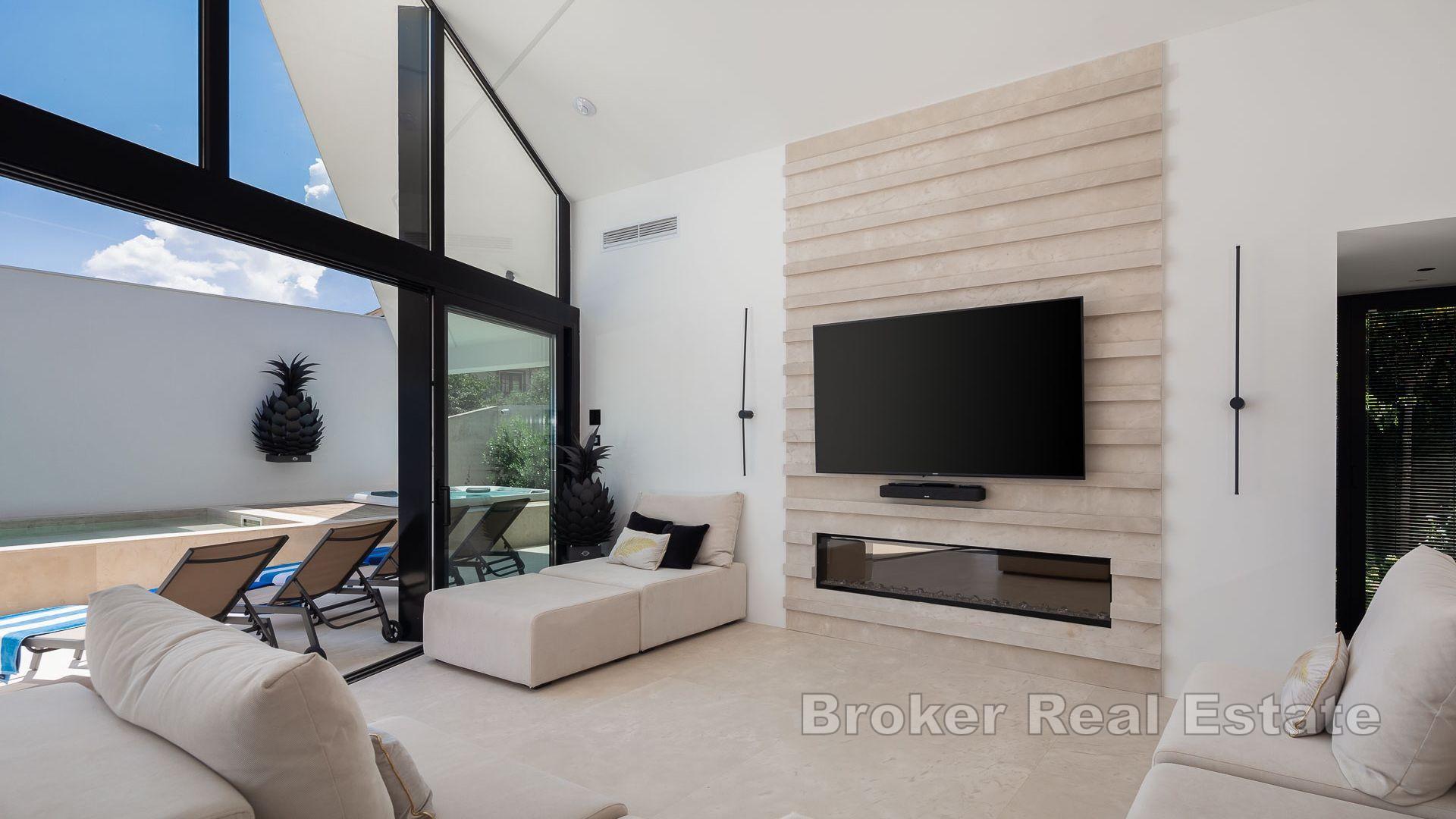 Unik villa med panoramautsikt over havet