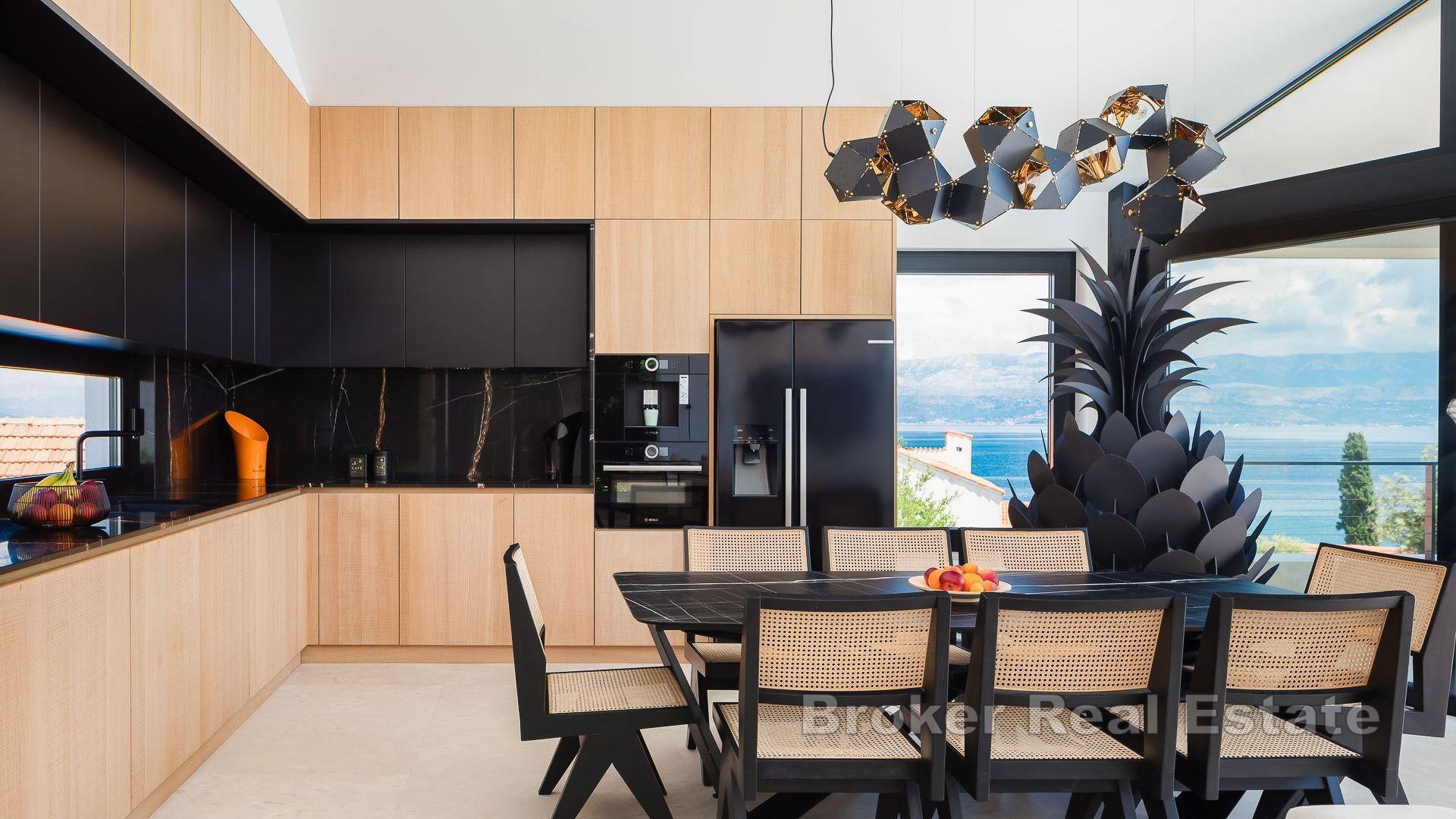 Unik villa med panoramautsikt over havet