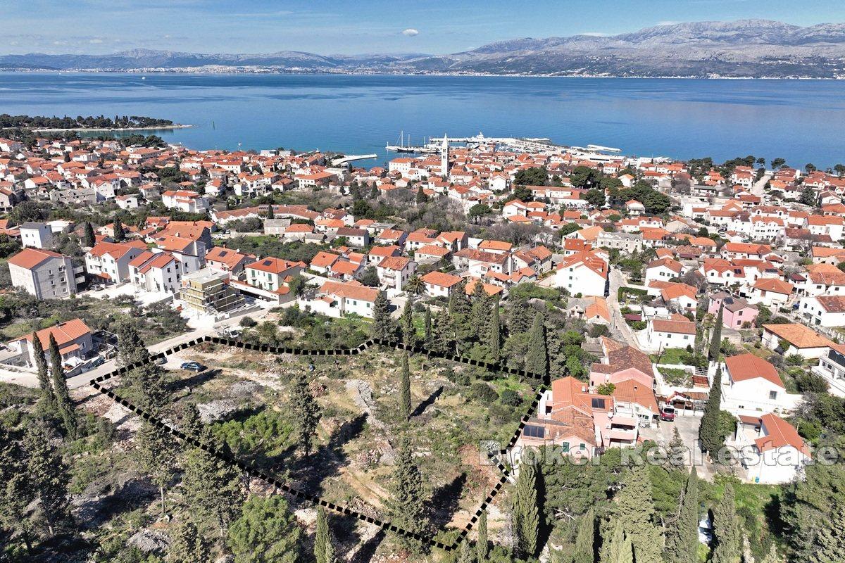 Building land in an attractive location