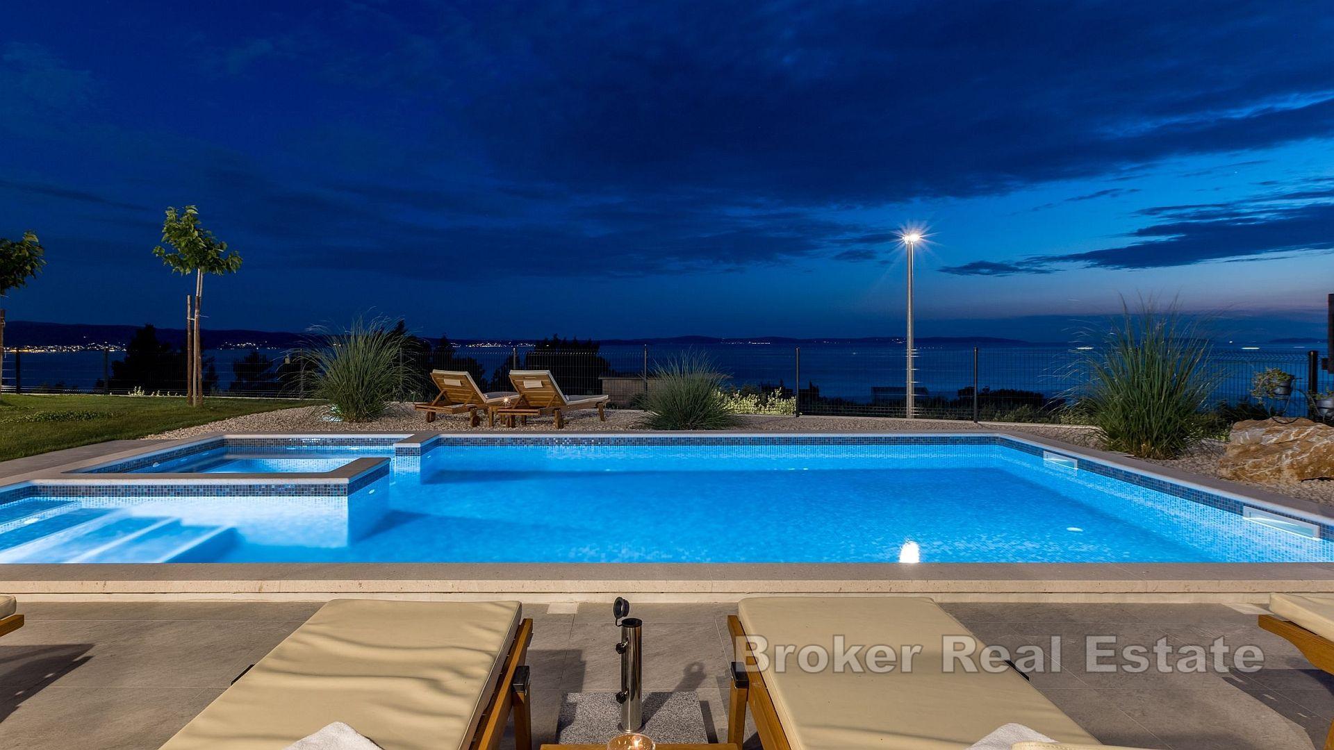 Villa de vacances de luxe avec piscine et vue sur la mer
