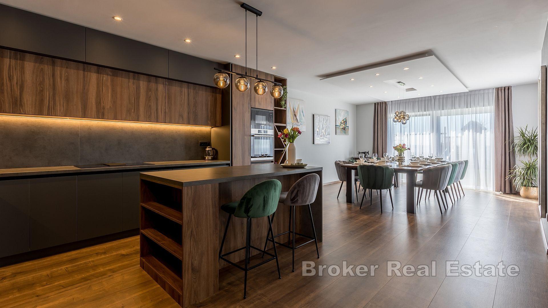 Villa de vacances de luxe avec piscine et vue sur la mer