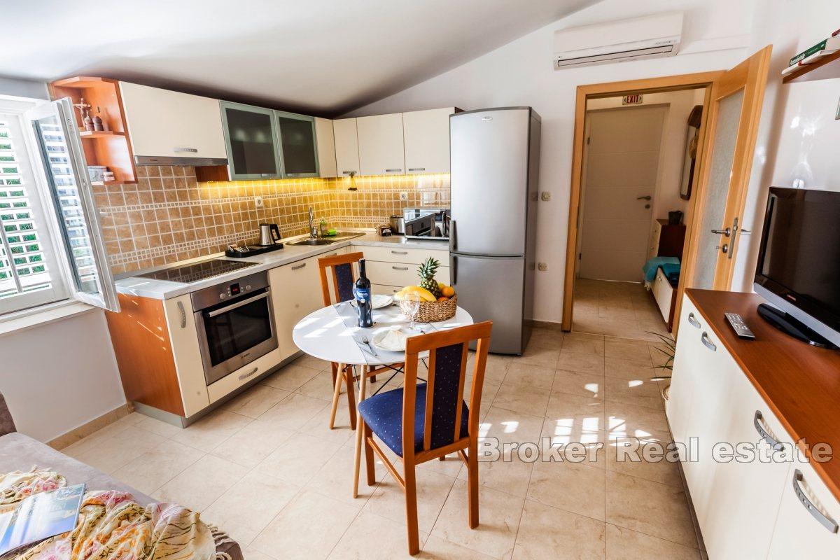 Nowoczesny apartament z dwiema sypialniami w pobliżu centrum miasta