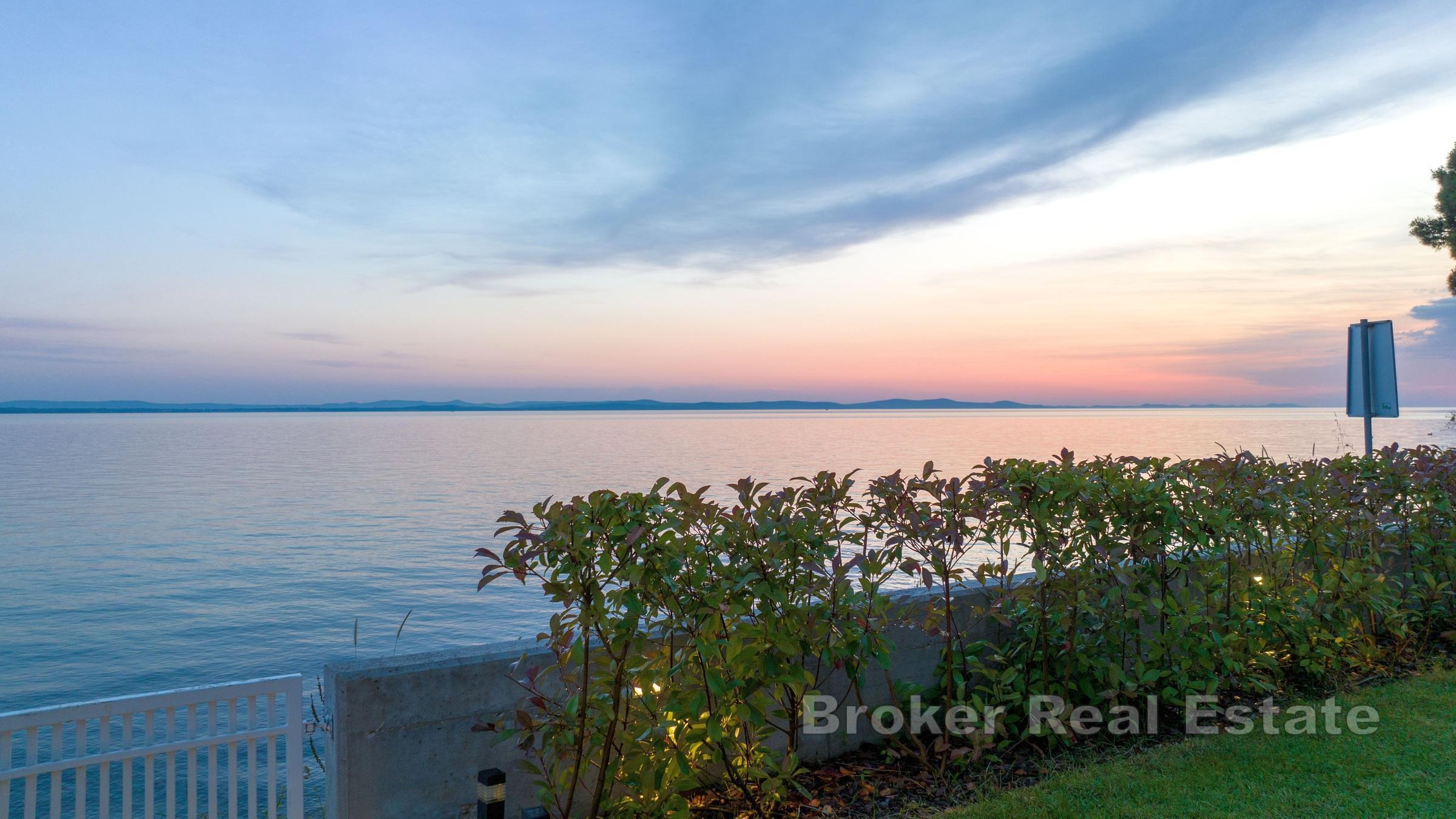 Willa śródziemnomorska w pierwszym rzędzie od morza