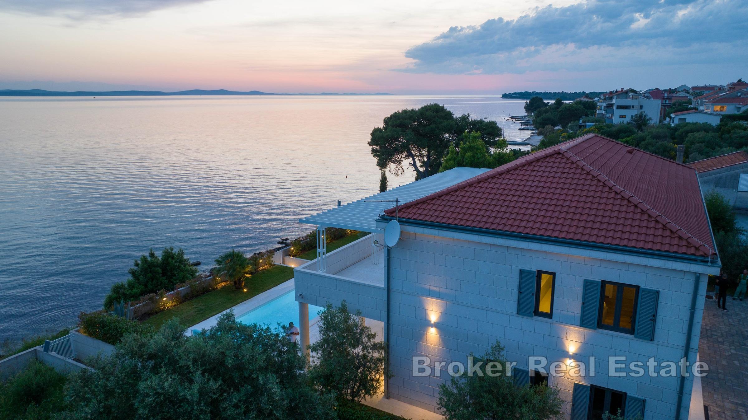 Mediteranska vila prvi red do mora