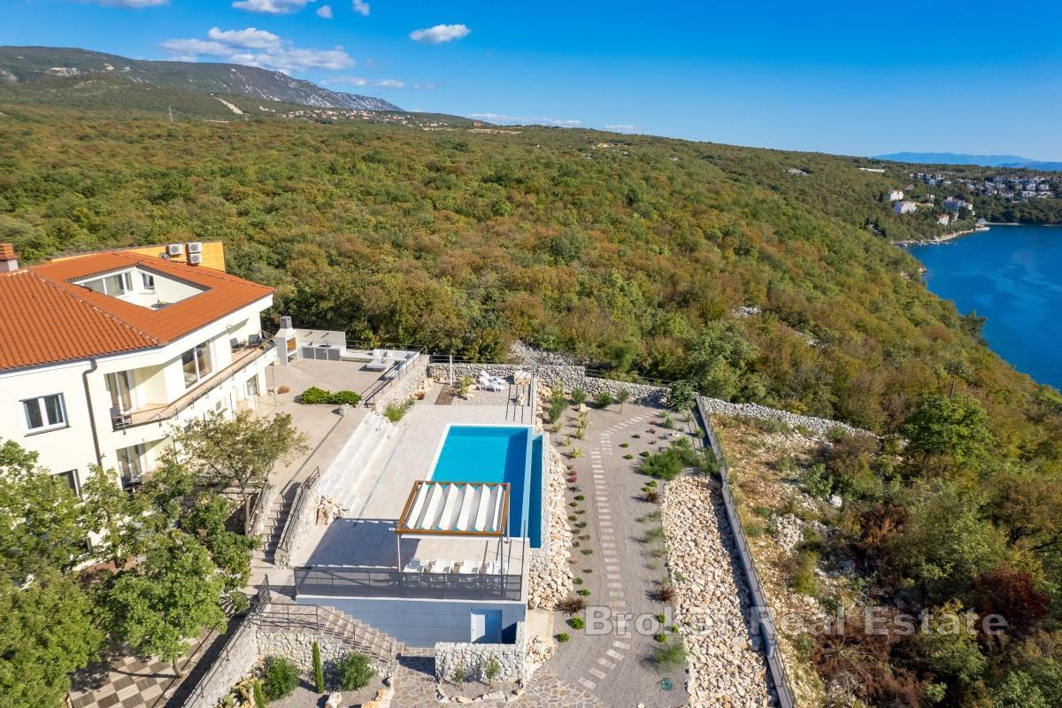 Luxusní vila s nádherným výhledem na moře