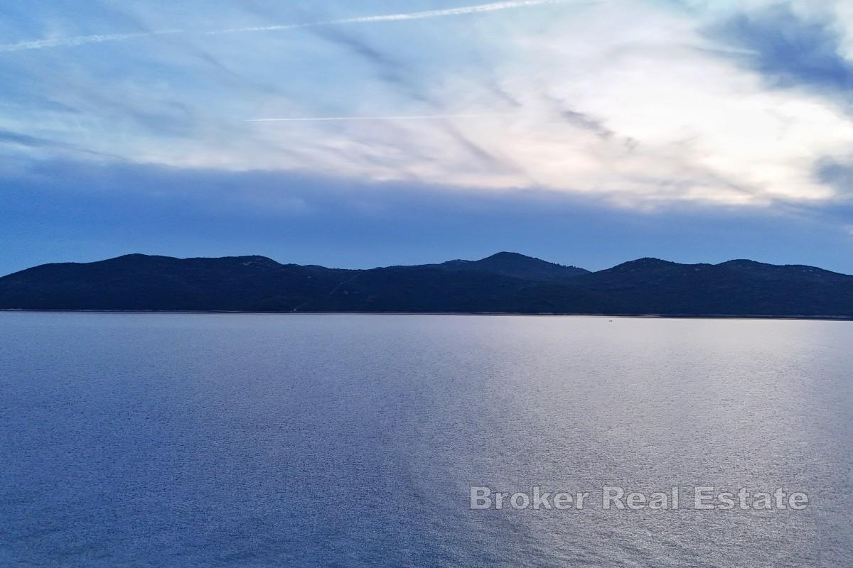 Villa mit direktem Meerblick