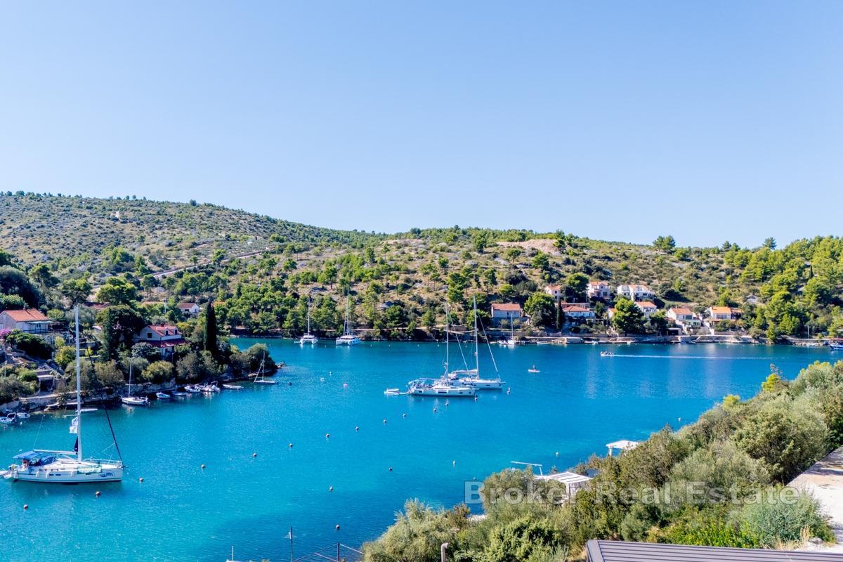 Привлекательный земельный участок у моря