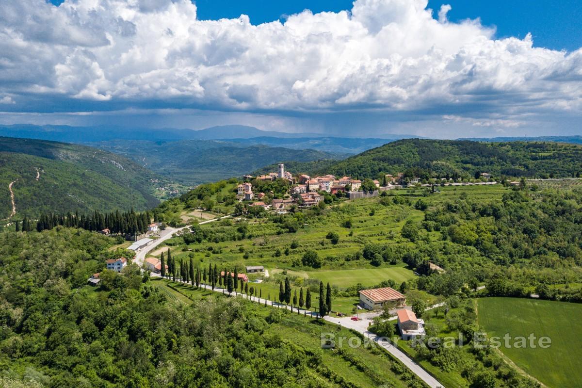 Proprietà con progetto concettuale in una posizione eccezionale nel cuore dell'Istria