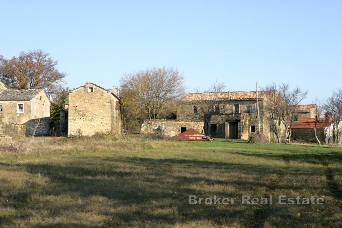 Участок с концептуальным проектом в исключительном месте в самом сердце Истрии