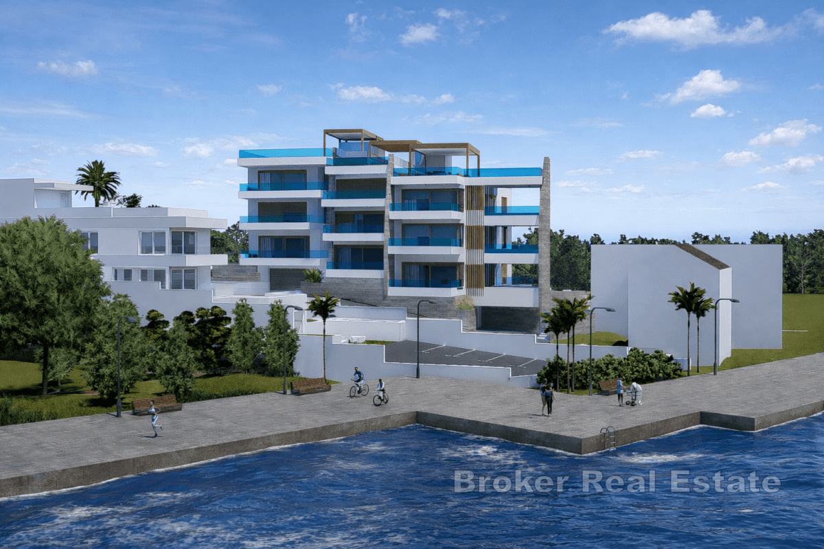 Penthouse s bazénom a strešnou terasou