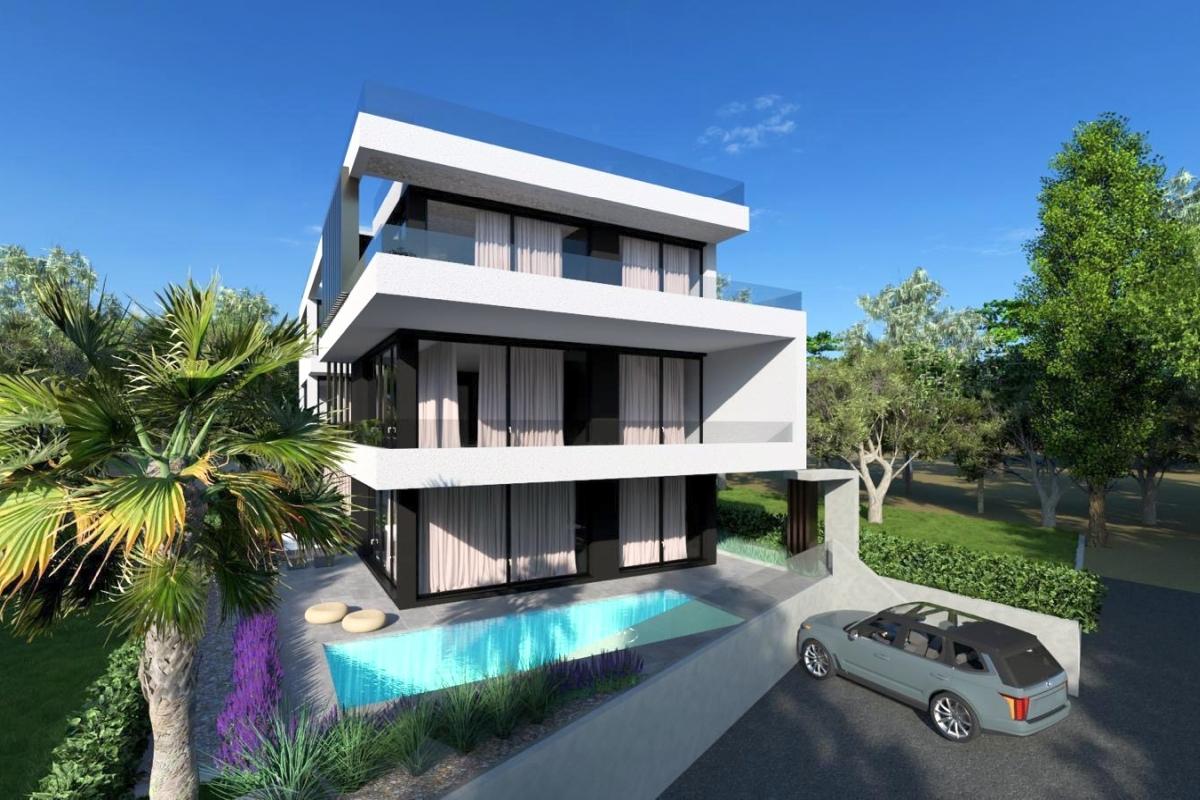 Luxusní apartmán se dvěma ložnicemi a soukromým bazénem v 1. patře