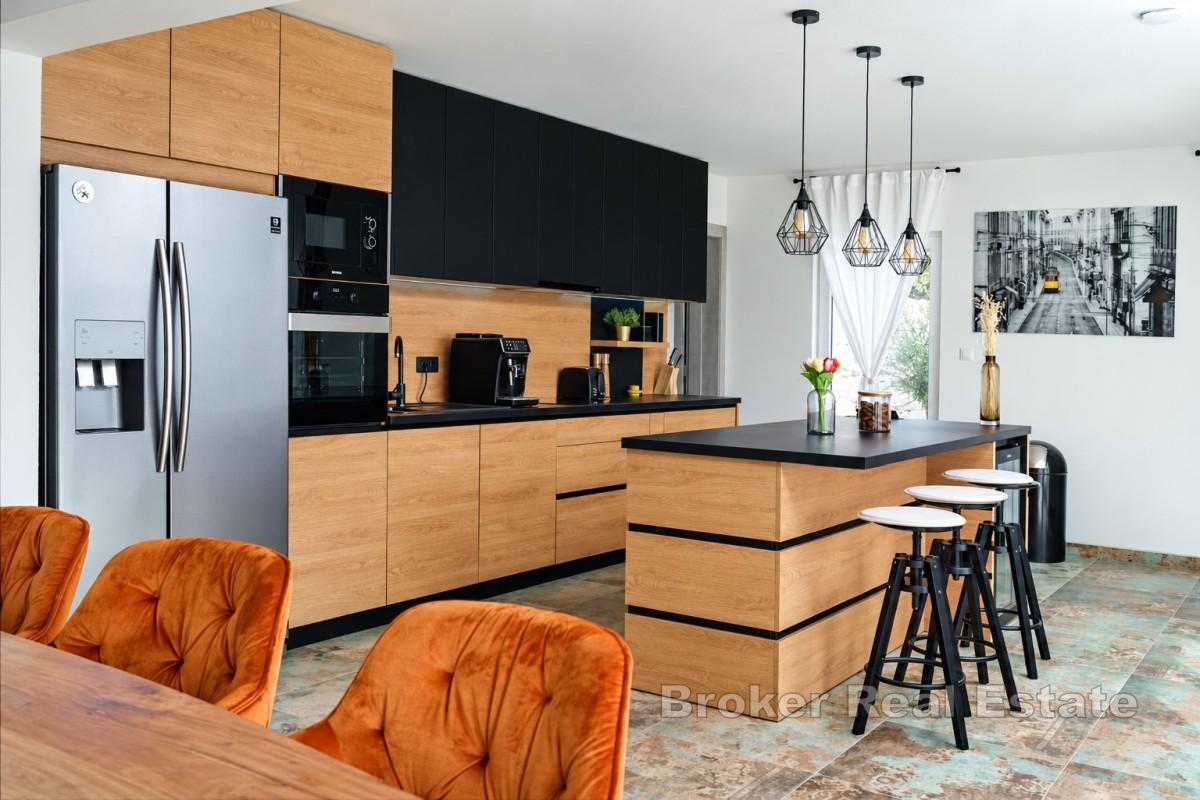 Ein exklusives Refugium mit zwei Villen, Swimmingpools und unverbaubarem Meerblick