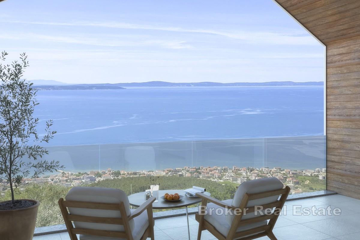 Prostorná vila s panoramatickým výhledem a olivovým hájem