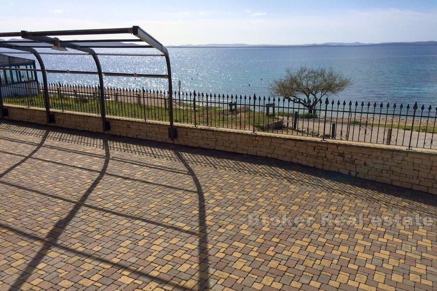 Zadar - Appartement au premier rang à la mer