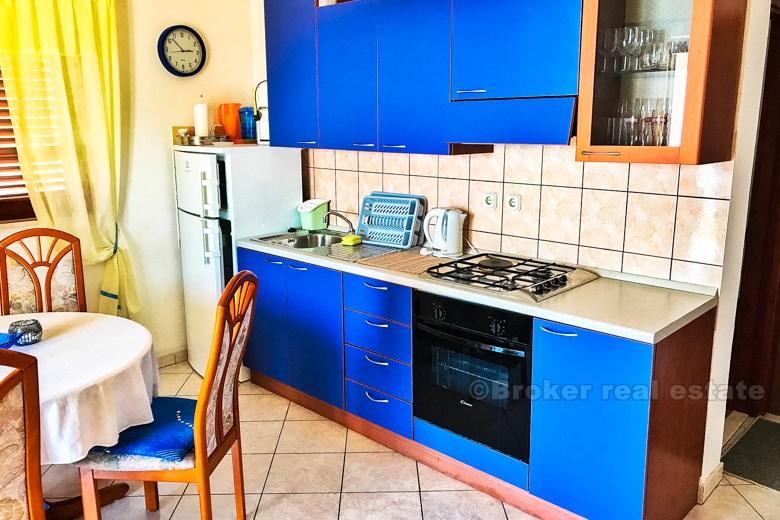 Rogoznica - Dom na dwóch piętrach, z widokiem na morze