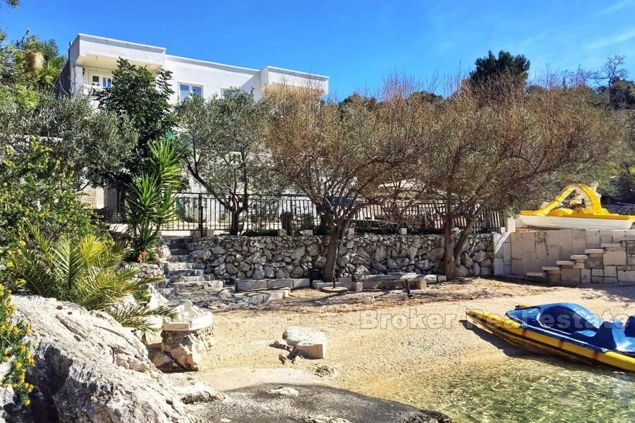 Rogoznica - Eccellente villa in prima fila al mare