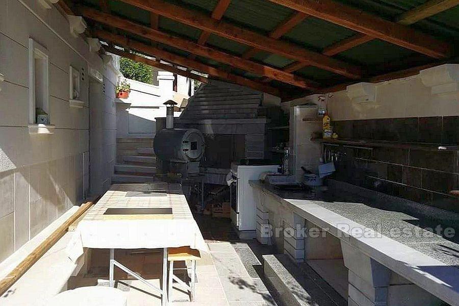 Rogoznica - Výborná vila na prvom rade k moru