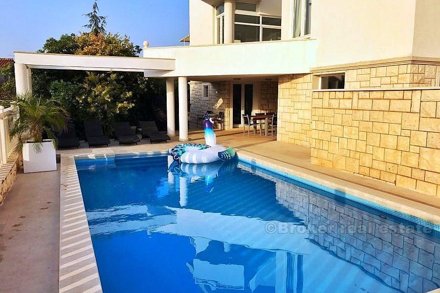 Ciovo - Spacious family house