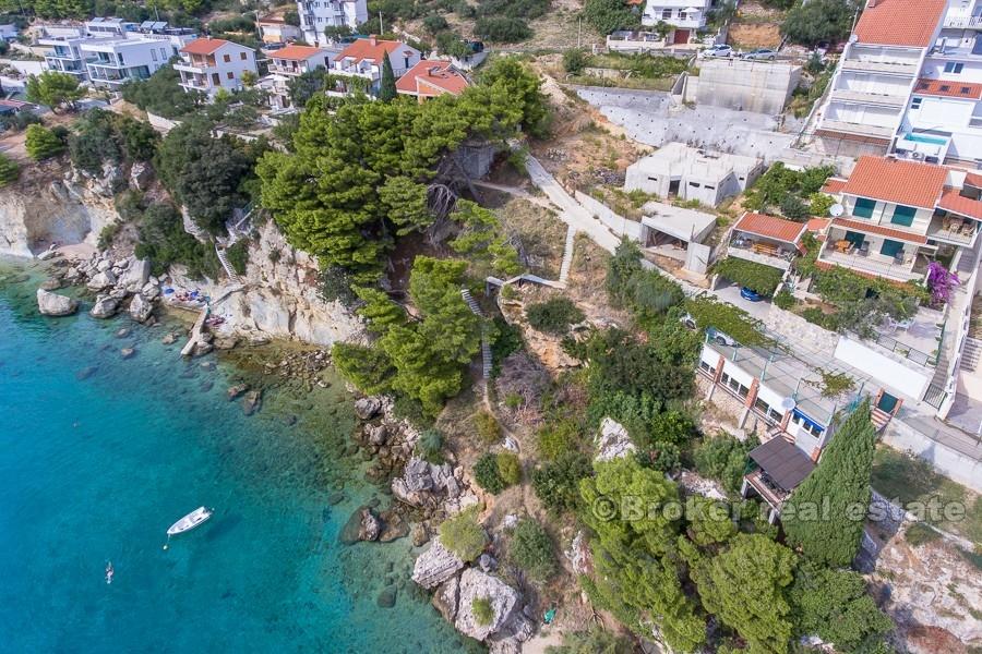 Omis - Unfinished building, first row to the sea