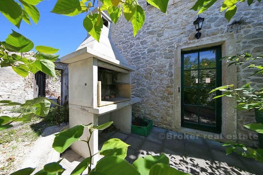 Zadar - Maison en pierre jumelée / villa, entièrement rénovée