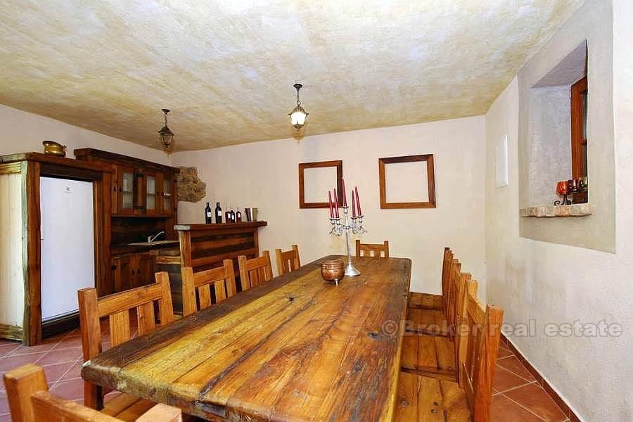 Zadar - Maison en pierre jumelée / villa, entièrement rénovée