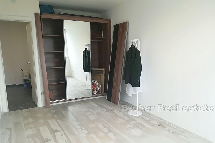 Split, Sukoišan, nově zařízený dvoupokojový apartmán