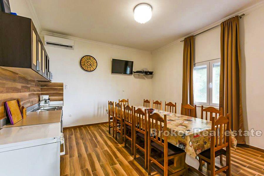 Zadar - Apartament z czterema sypialniami, nad brzegiem morza