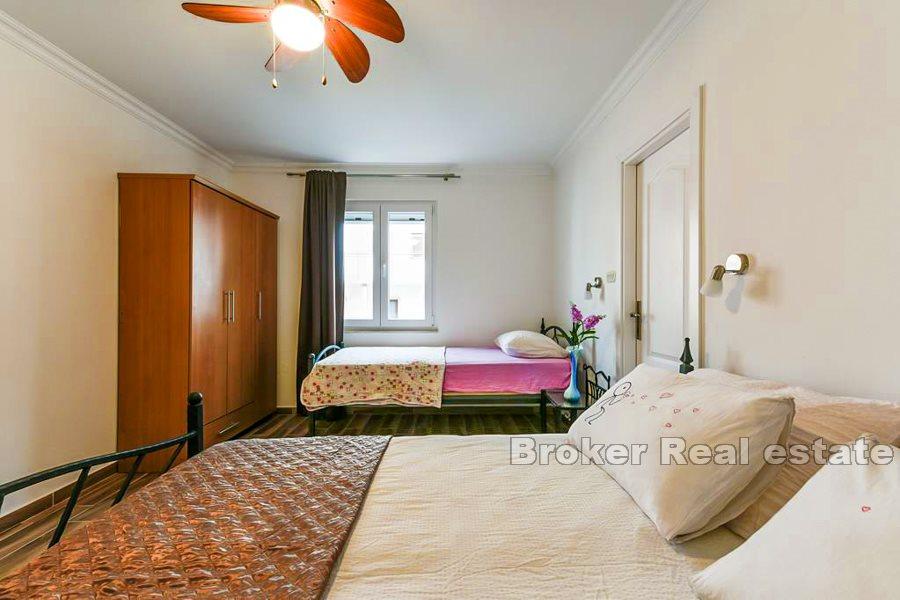 Zadar - Apartament z czterema sypialniami, nad brzegiem morza