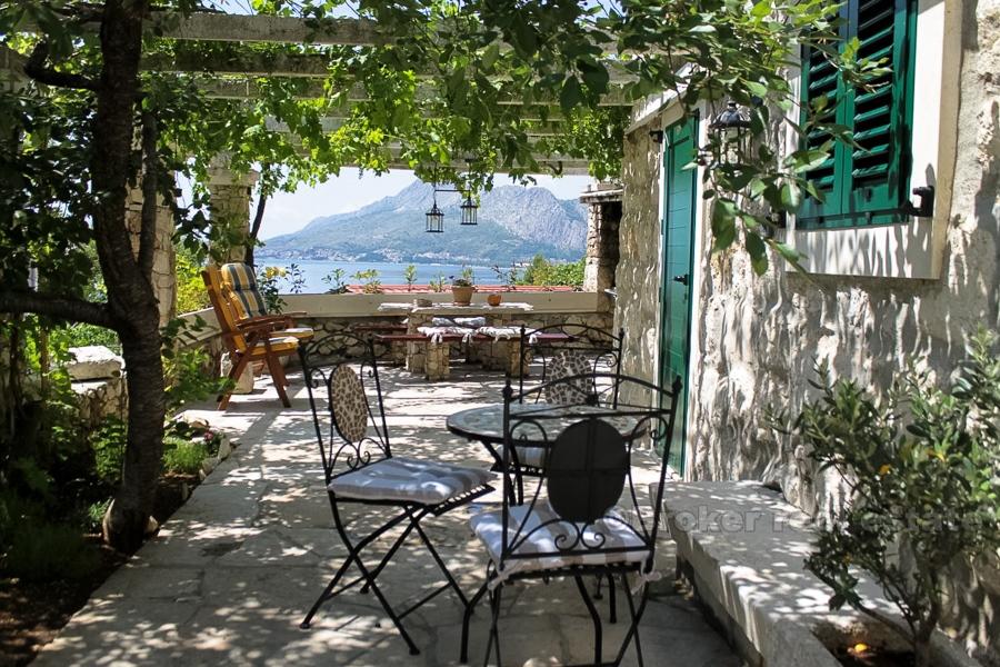 Omis - Casa in pietra con vista sul mare