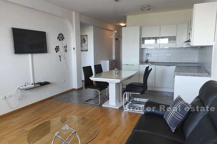 Split, Znjan - Apartment with sea view, long term rent