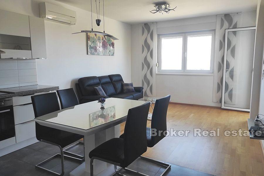 Split, Znjan - Apartment with sea view, long term rent