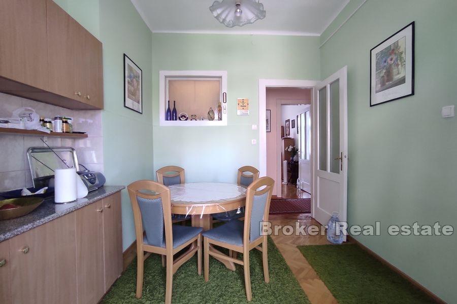 Сплит, Центр - Комфортабельная трехкомнатная квартира