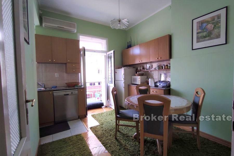 Сплит, Центр - Комфортабельная трехкомнатная квартира