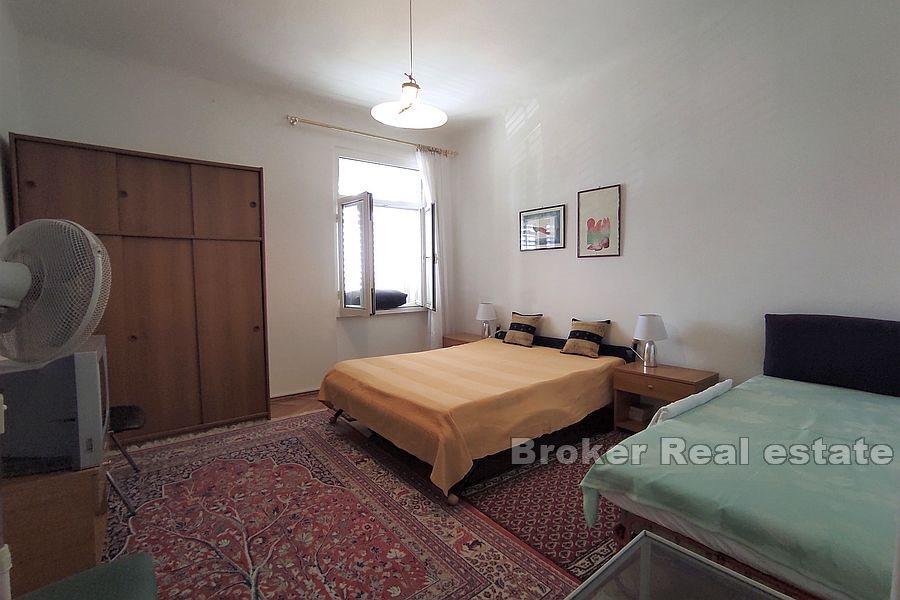 Сплит, Центр - Комфортабельная трехкомнатная квартира