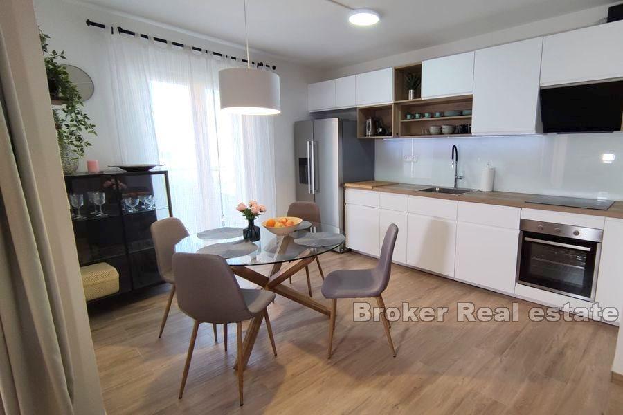 Podstrana - Appartement moderne avec jardin