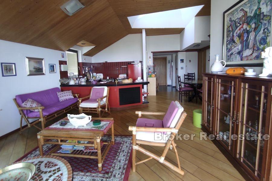 Split - Bol, třípokojový byt