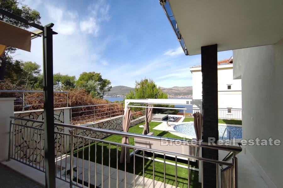 Wyspa Ciovo - Willa z basenem i widokiem na morze