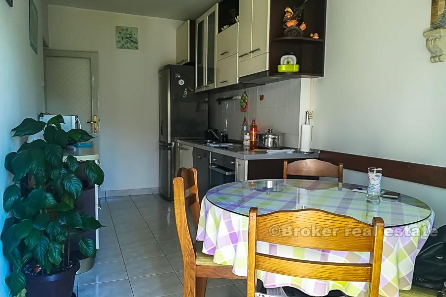 Split, Bol - Apartmán se třemi ložnicemi
