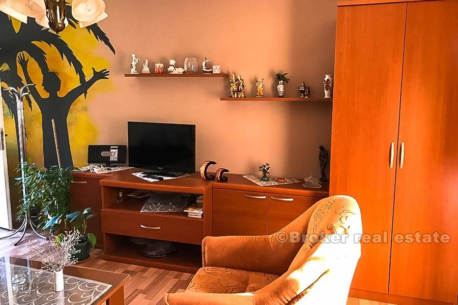 Øya Vis, steinhus med verftet