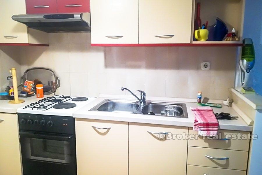 Split, Mertojak, komfortní apartmán se dvěma ložnicemi