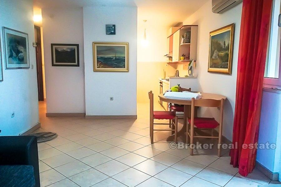 Split, Mertojak, komfortní apartmán se dvěma ložnicemi