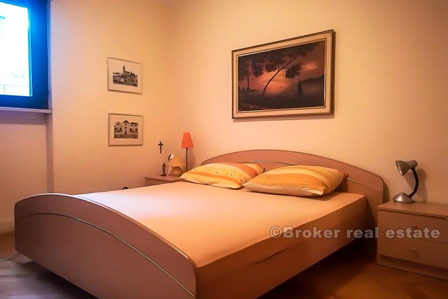 Split, Mertojak, komfortní apartmán se dvěma ložnicemi