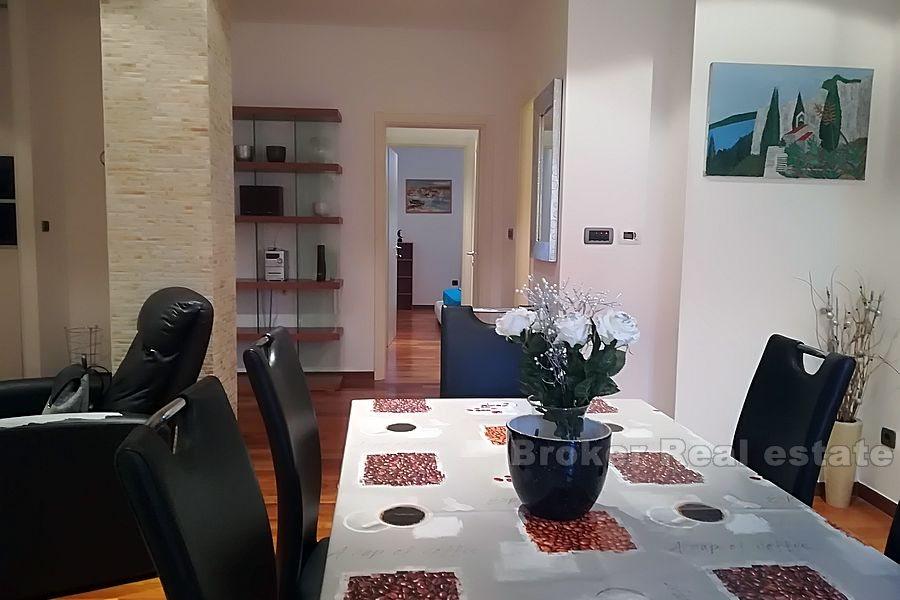 Split, pięknie urządzony apartament z dwiema sypialniami
